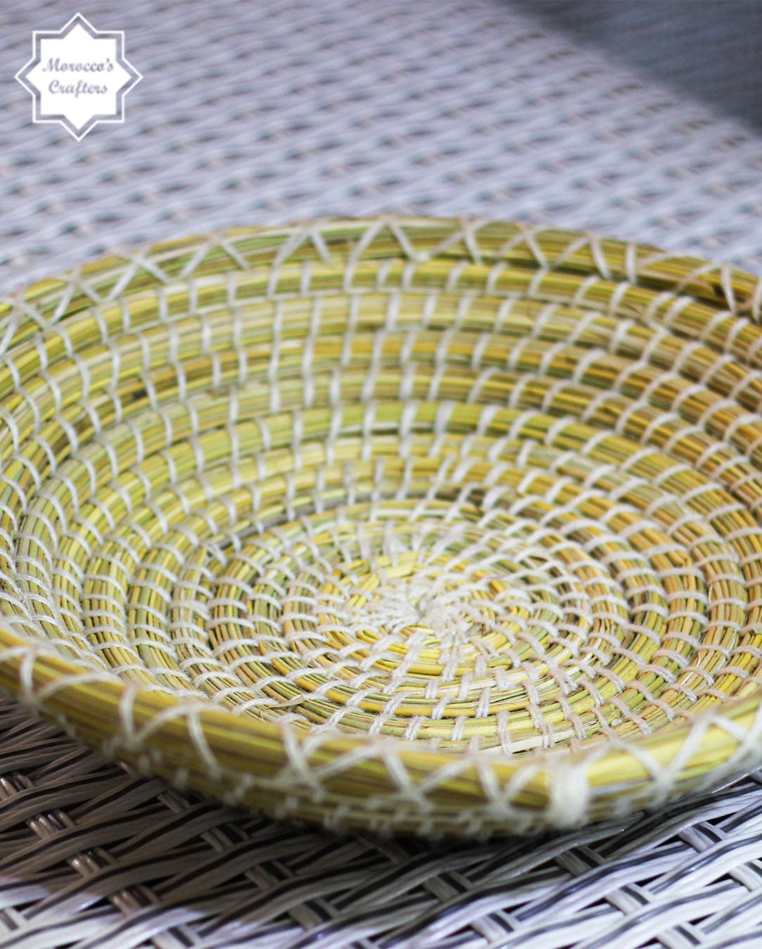 Woven Moroccan Bread and Fruit Basket: A Timeless Blend of Craftsmanship and Elegance