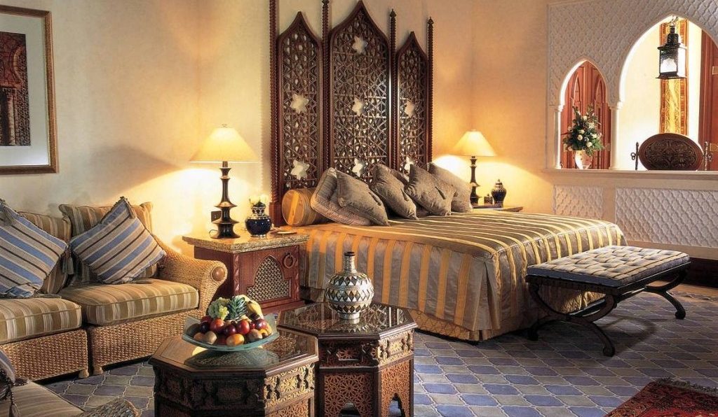 Moroccan Home Fragrances: Creating an Aromatic Oasis with Natural Scents