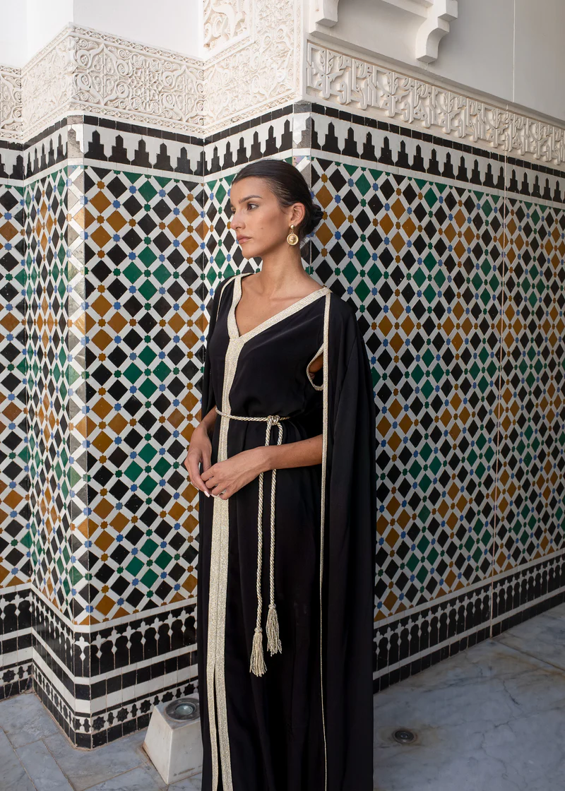 Crepe Cape-Kaftan A Statement Piece for Elegant Entrances