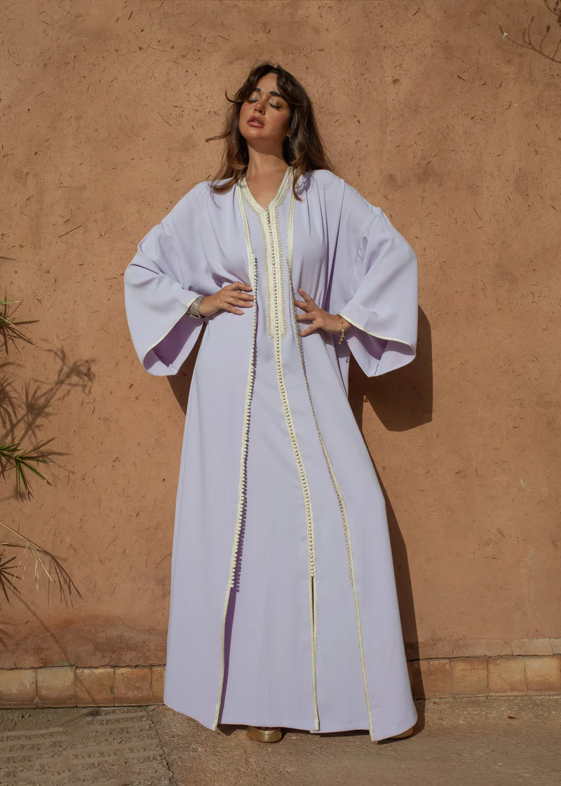 Elegant Kaftan Matching Set with Sfeefa Detailing and V-Neck Underdress