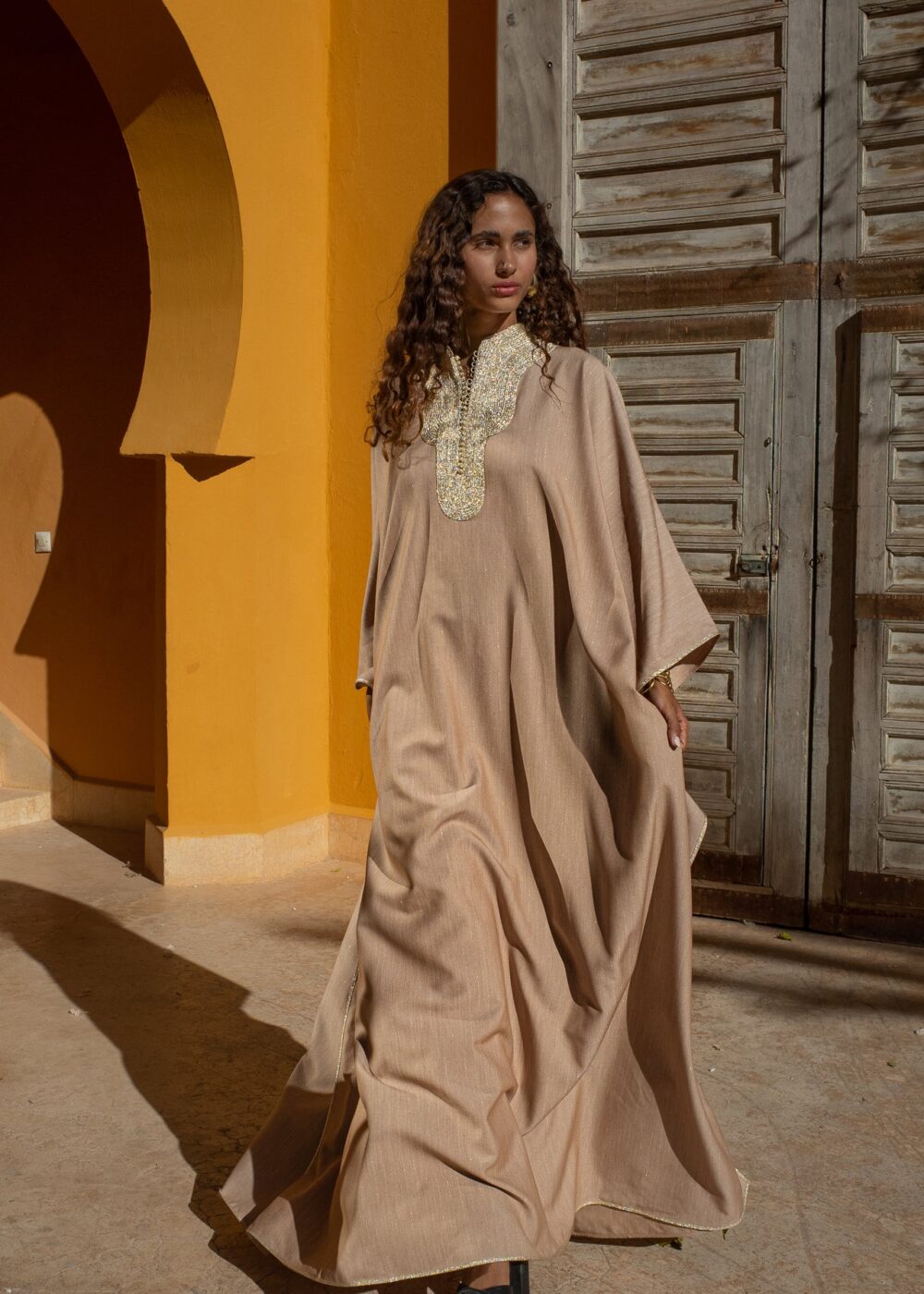 Handcrafted Moroccan Kaftan – Oversized Striped Crêpe with Sfeefa Work