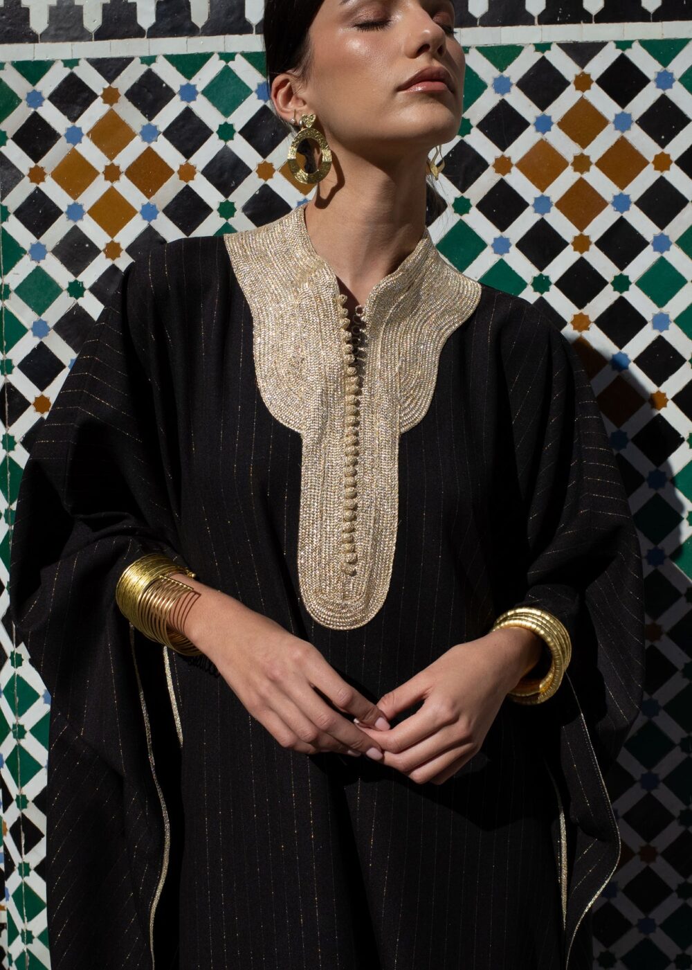 Handcrafted Moroccan Kaftan – Oversized Striped Crêpe with Sfeefa Work