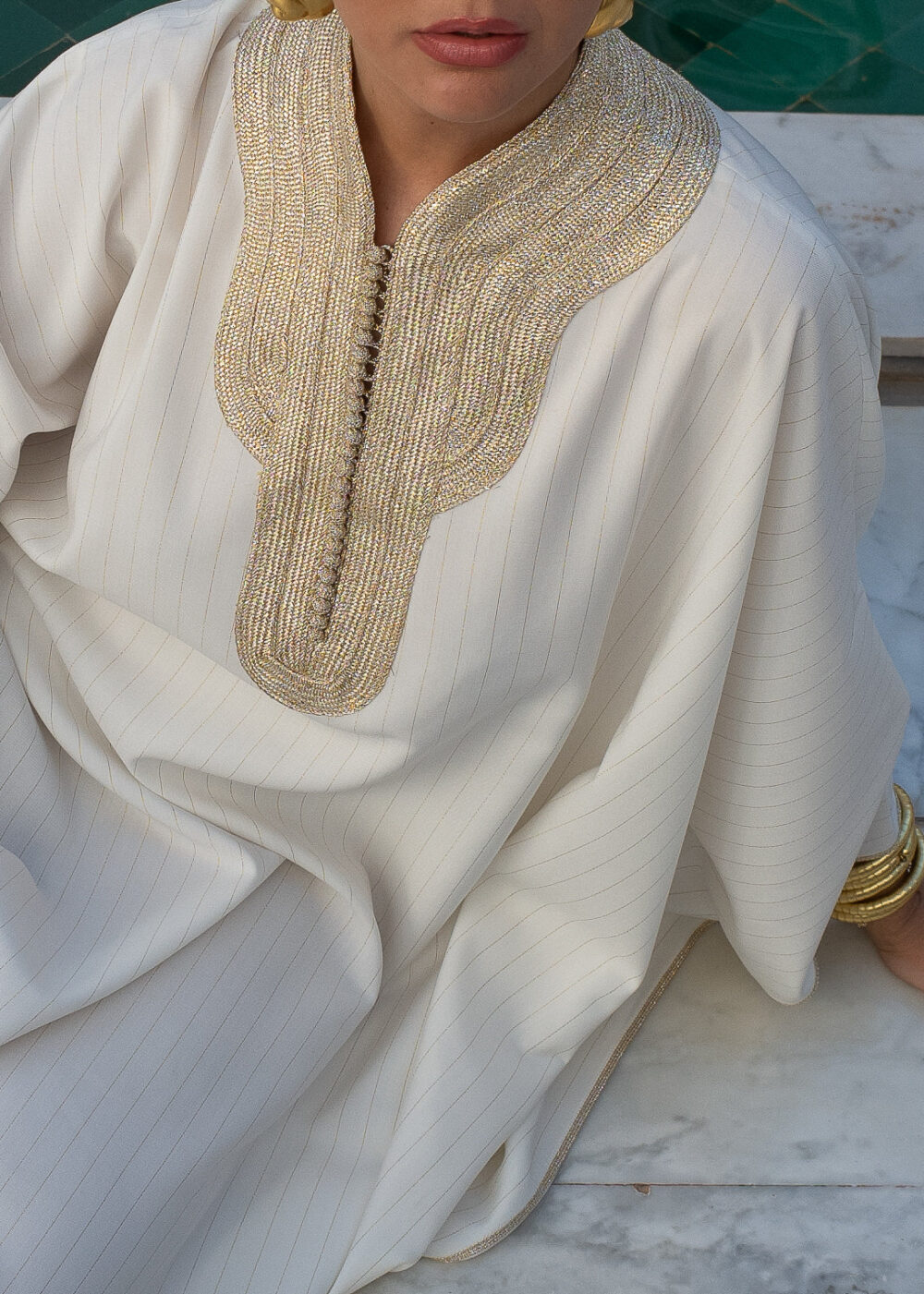 Handcrafted Moroccan Kaftan – Oversized Striped Crêpe with Sfeefa Work